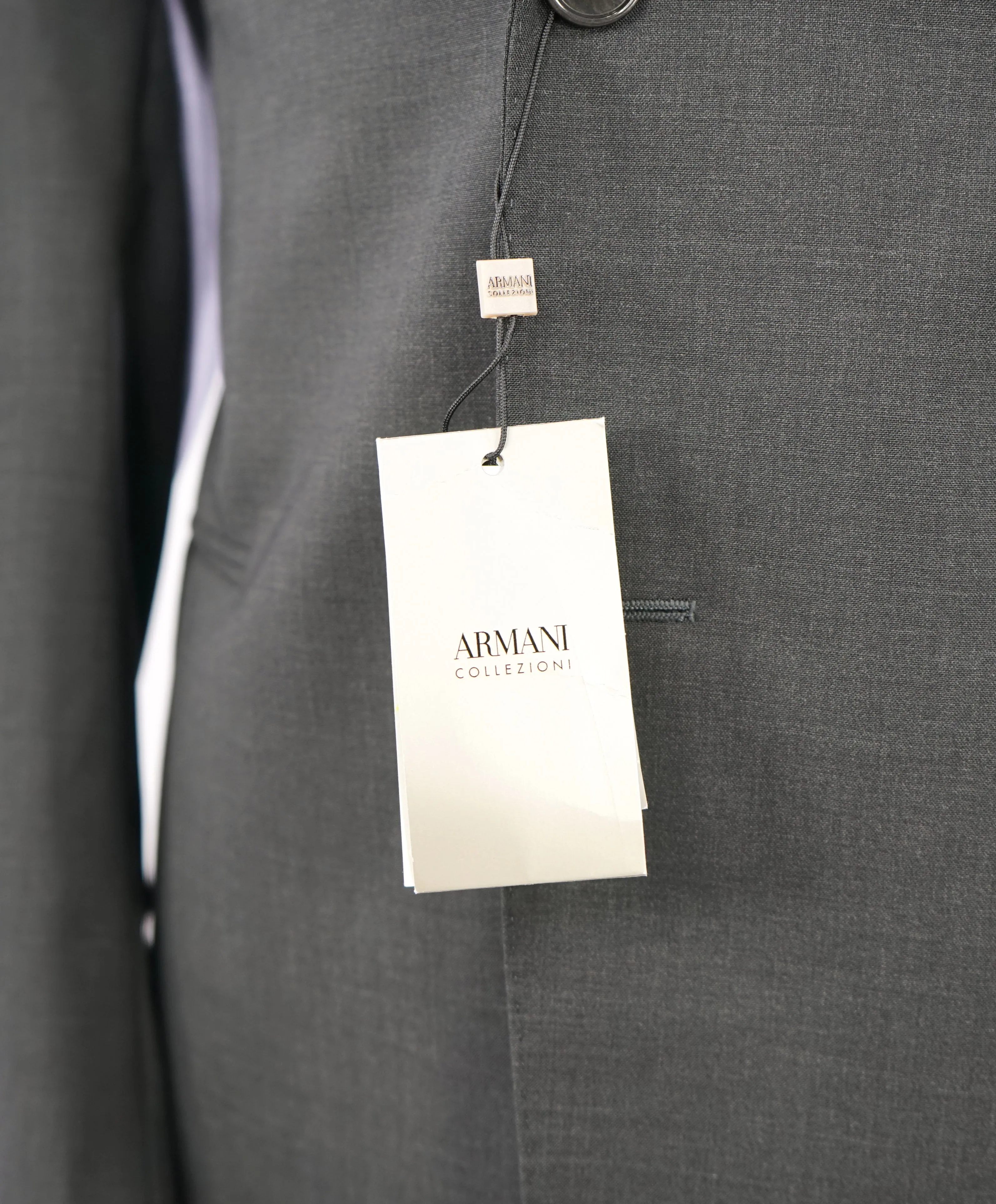 ARMANI COLLEZIONI -  "G Line" Classic Gray Charcoal Notch Lapel Suit - 40R