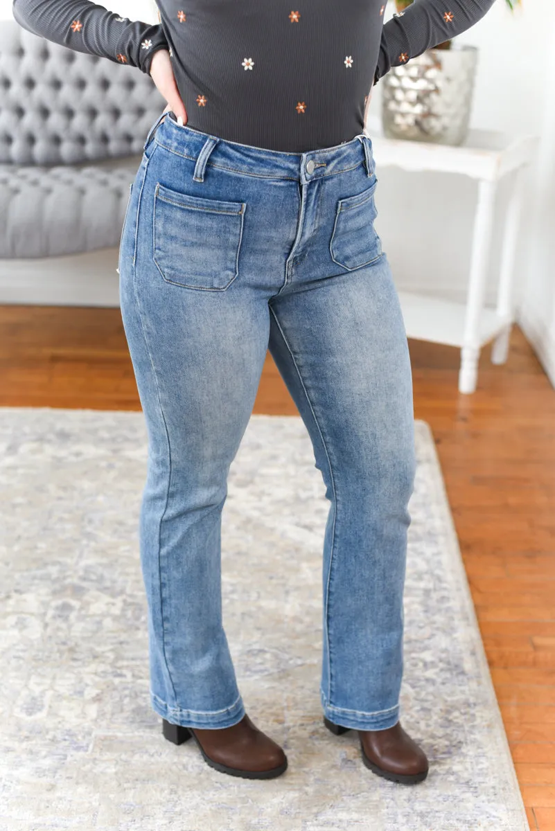 Betsy Pocket Patch Straight Risen Jeans
