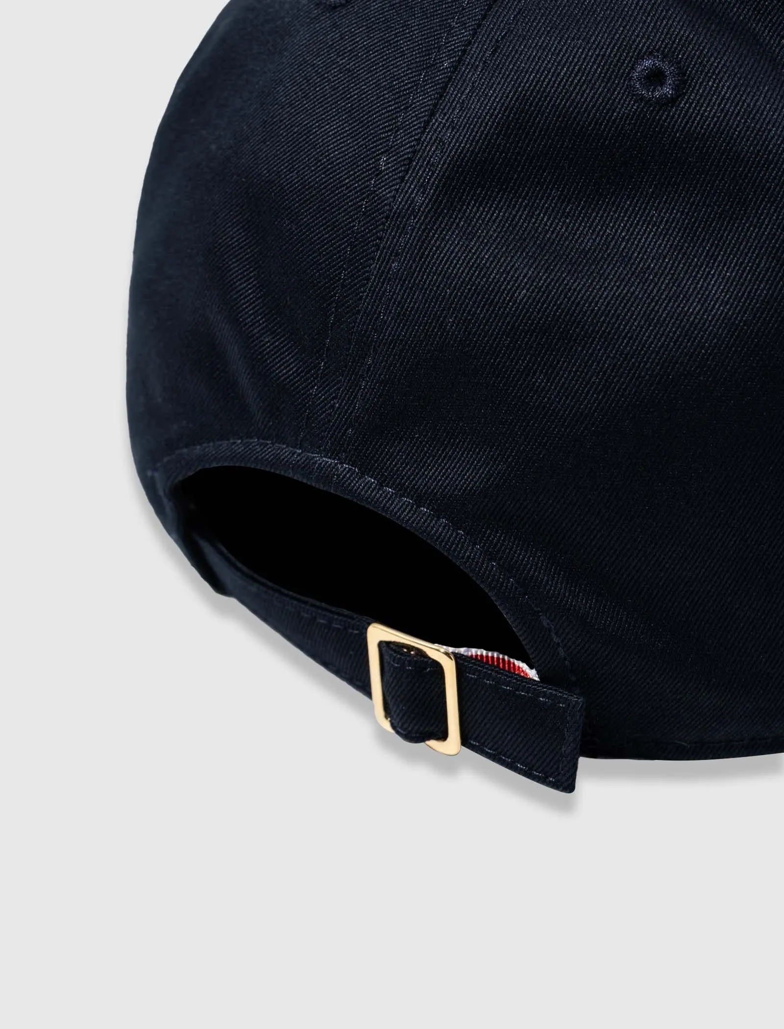 CLASSIC 6-PANEL CAP
