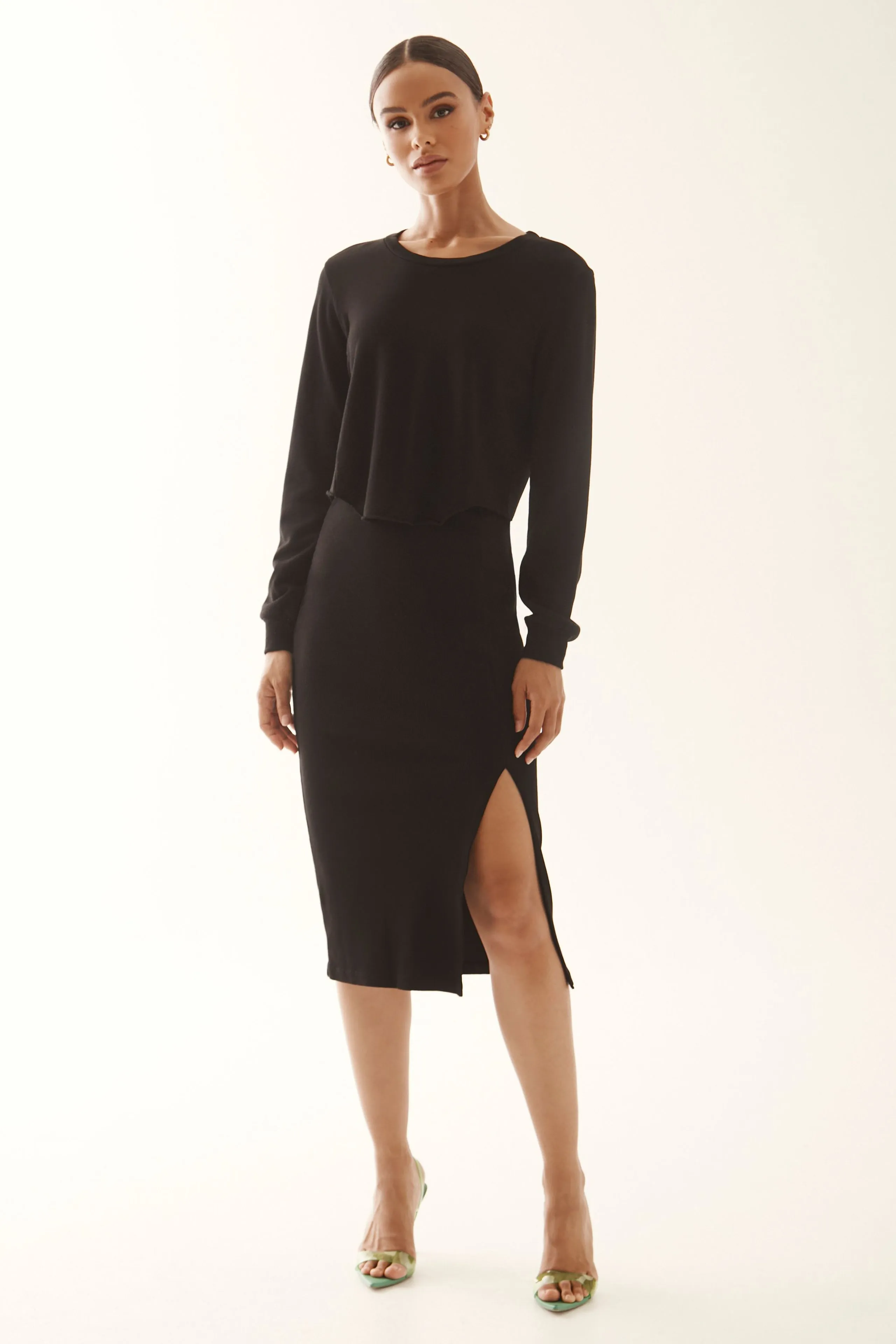 Curved Pullover