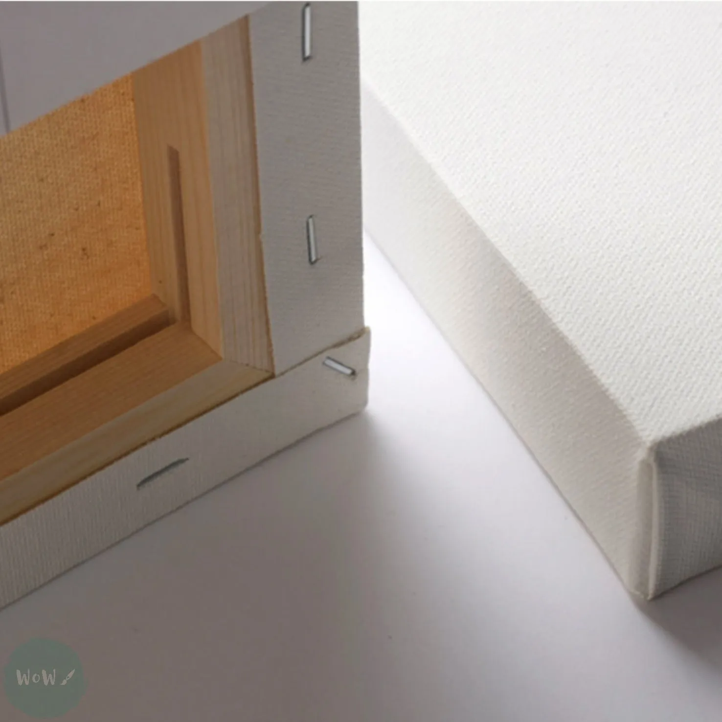 DEEP EDGE White Primed Stretched 100% Cotton Canvas – Winsor & Newton CLASSIC -  20 x 20cm (Approx. 8 x 8”)