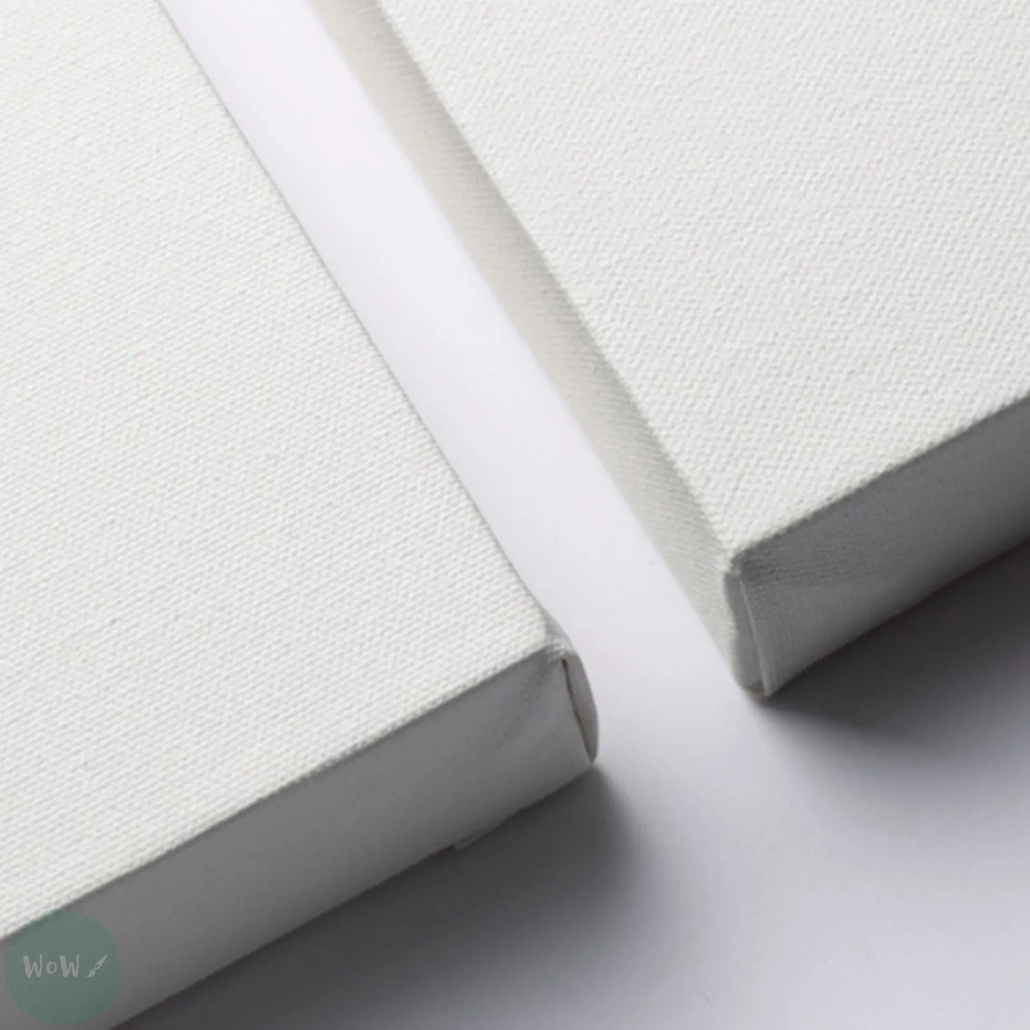 DEEP EDGE White Primed Stretched 100% Cotton Canvas – Winsor & Newton CLASSIC -  20 x 20cm (Approx. 8 x 8”)
