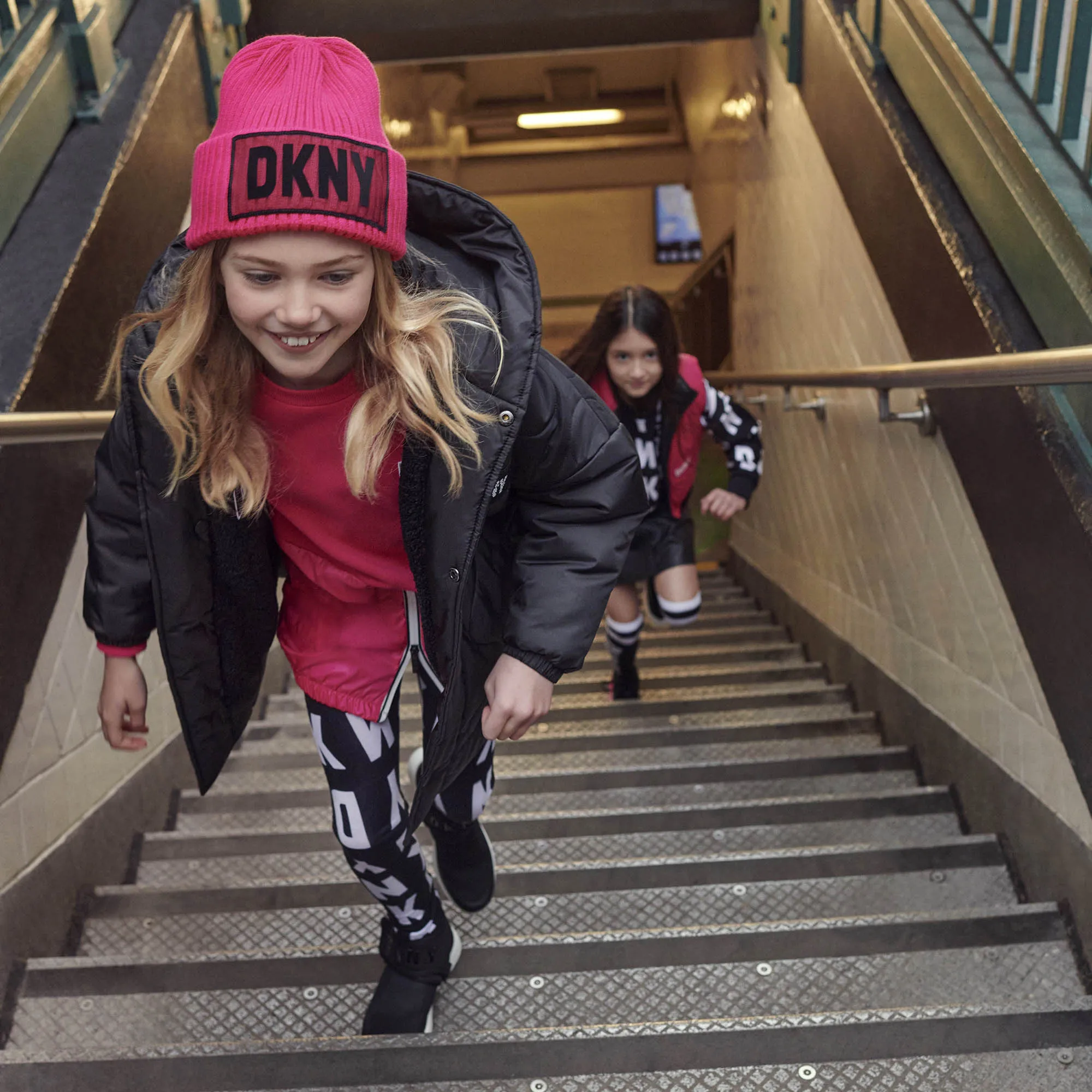 DKNY KNITTED BEANIE CAP