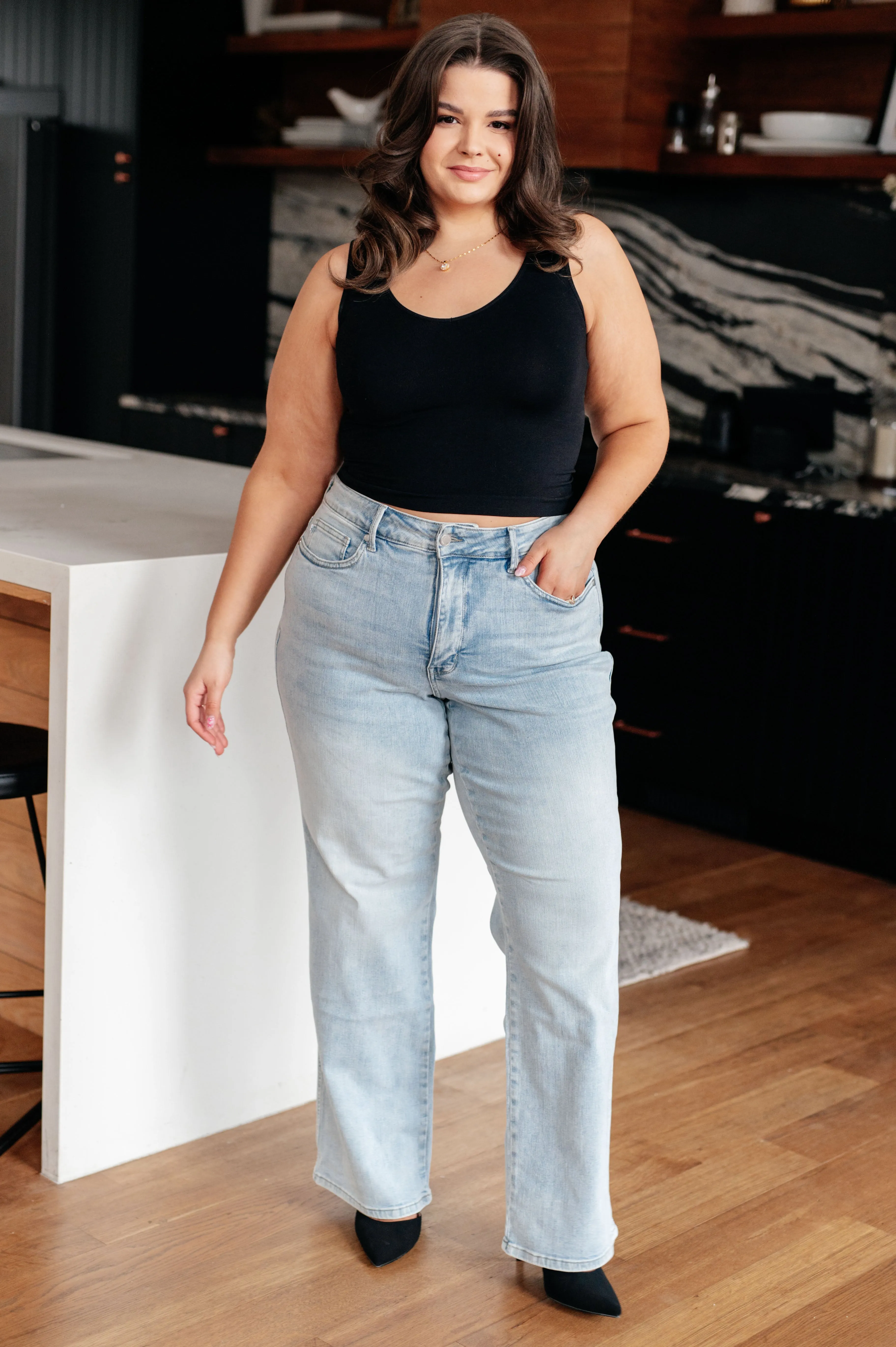 Judy Blue High-Rise Tummy Control Straight Leg Jeans in Vintage Wash