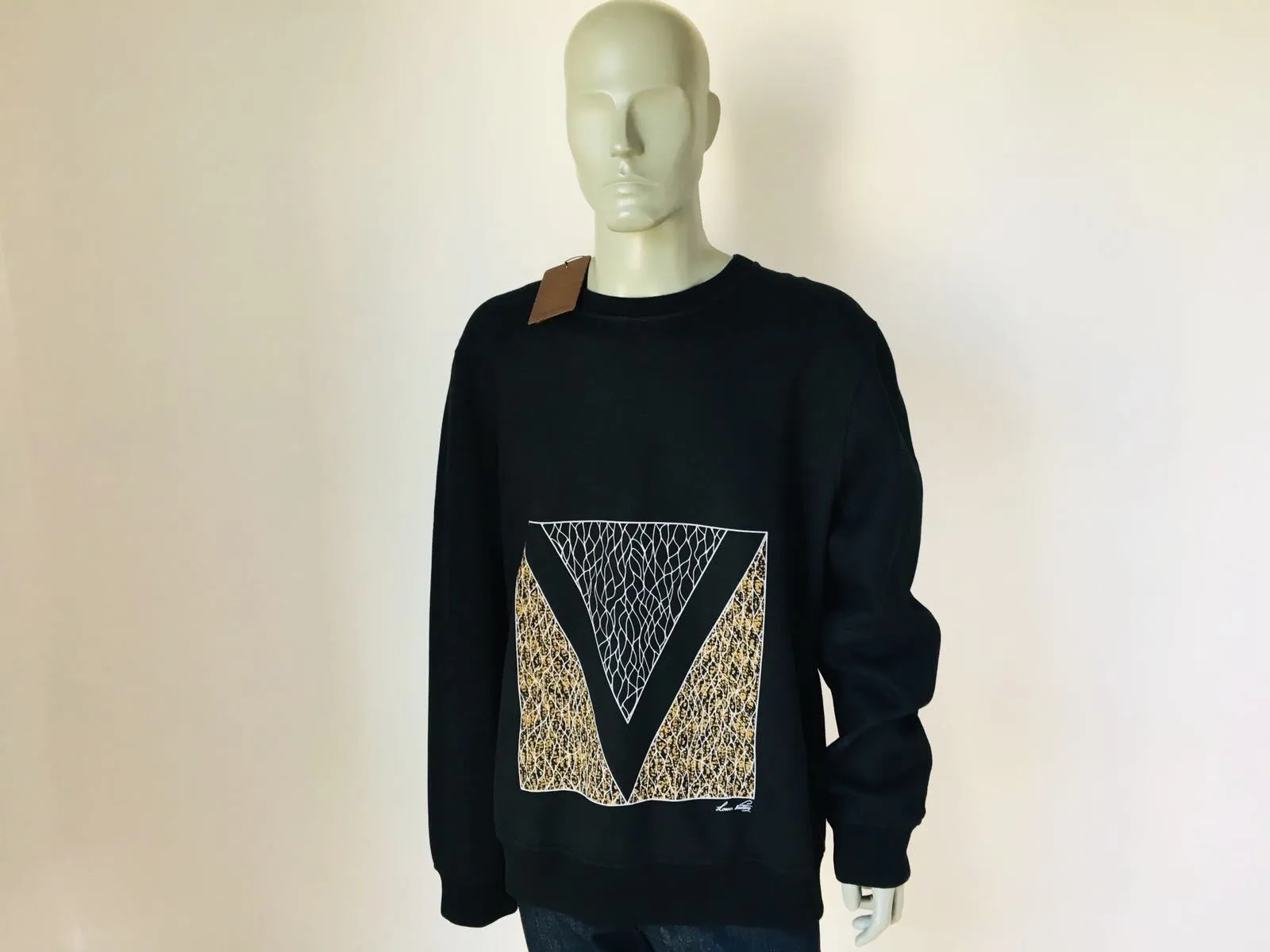V Printed Sweatshirt